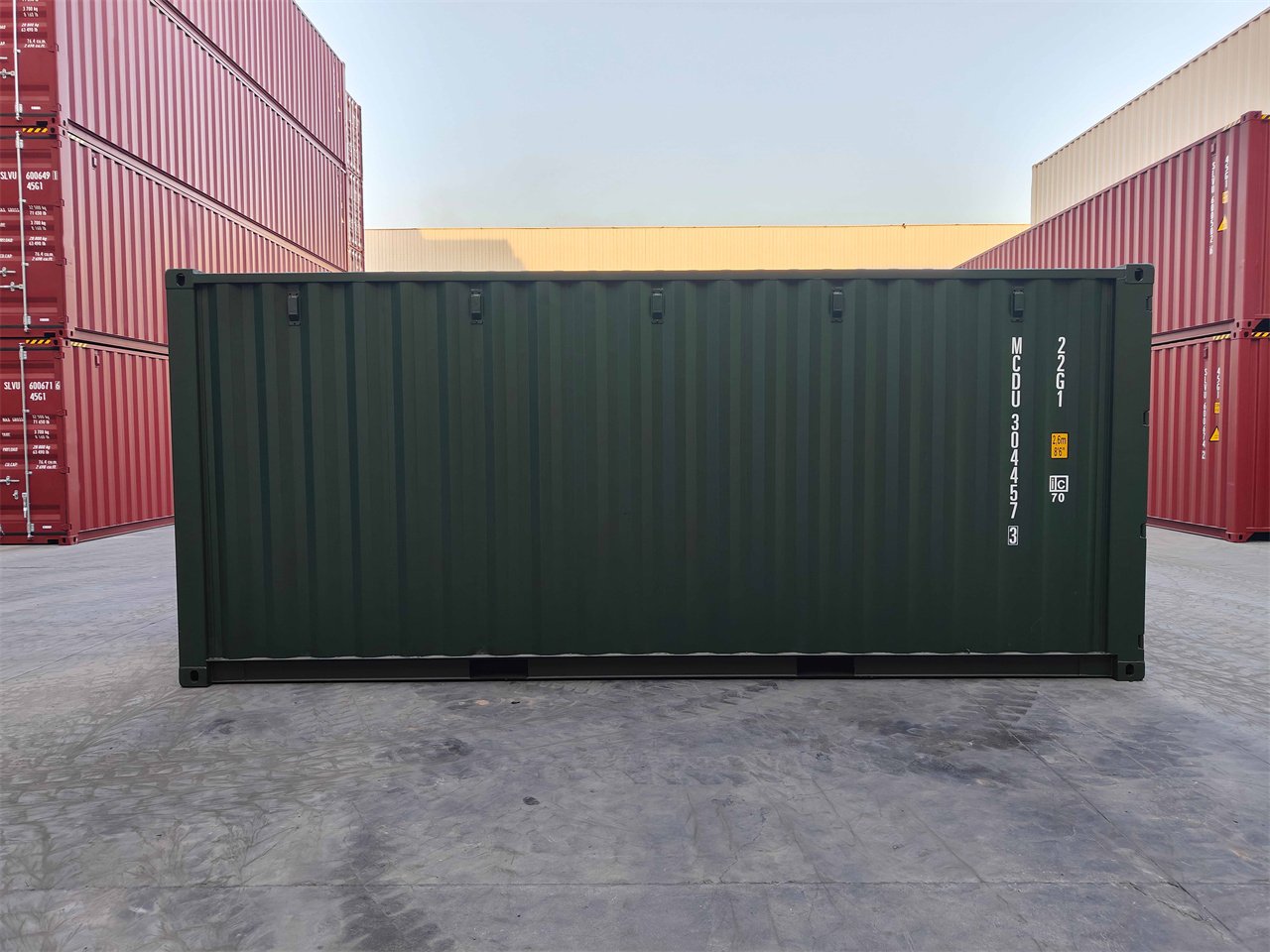 Container 20 Pieds Vert Neuf container-20-pieds-premier-voyage