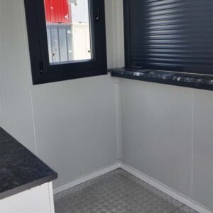Container Kiosque Commercial avec Volet Roulant et Comptoir