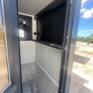 Container Kiosque Commercial avec Volet Roulant et Comptoir
