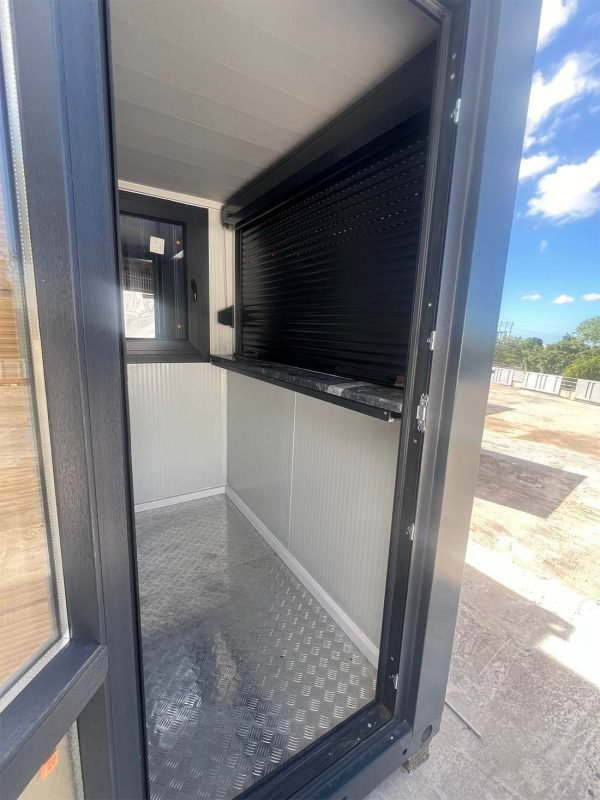 Container Kiosque Commercial avec Volet Roulant et Comptoir 5 Container Kiosque Commercial avec Volet Roulant et Comptoir