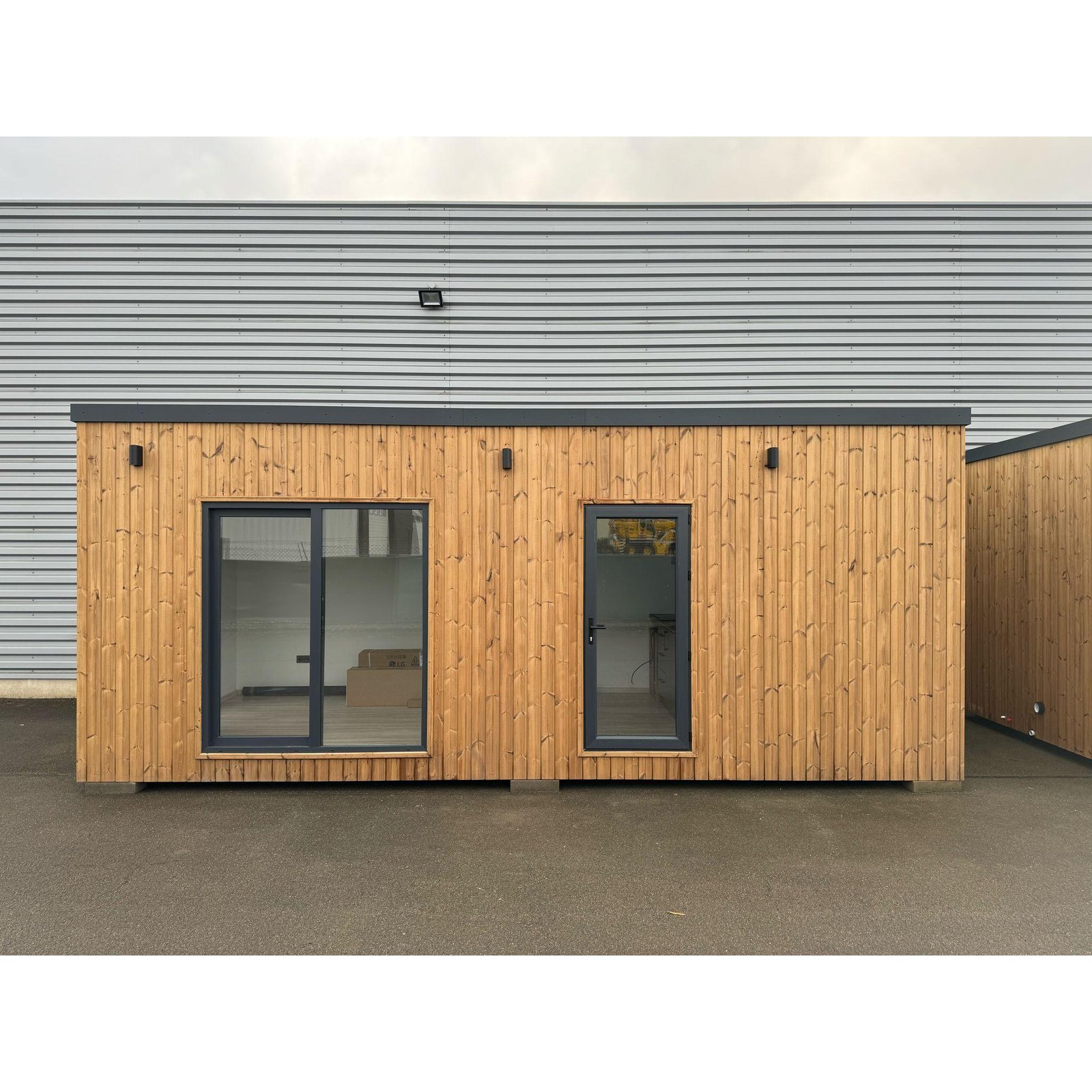 Module Habitable 18 m² Isolé et Aménagé Module Habitable 18 m² Isolé et Aménagé