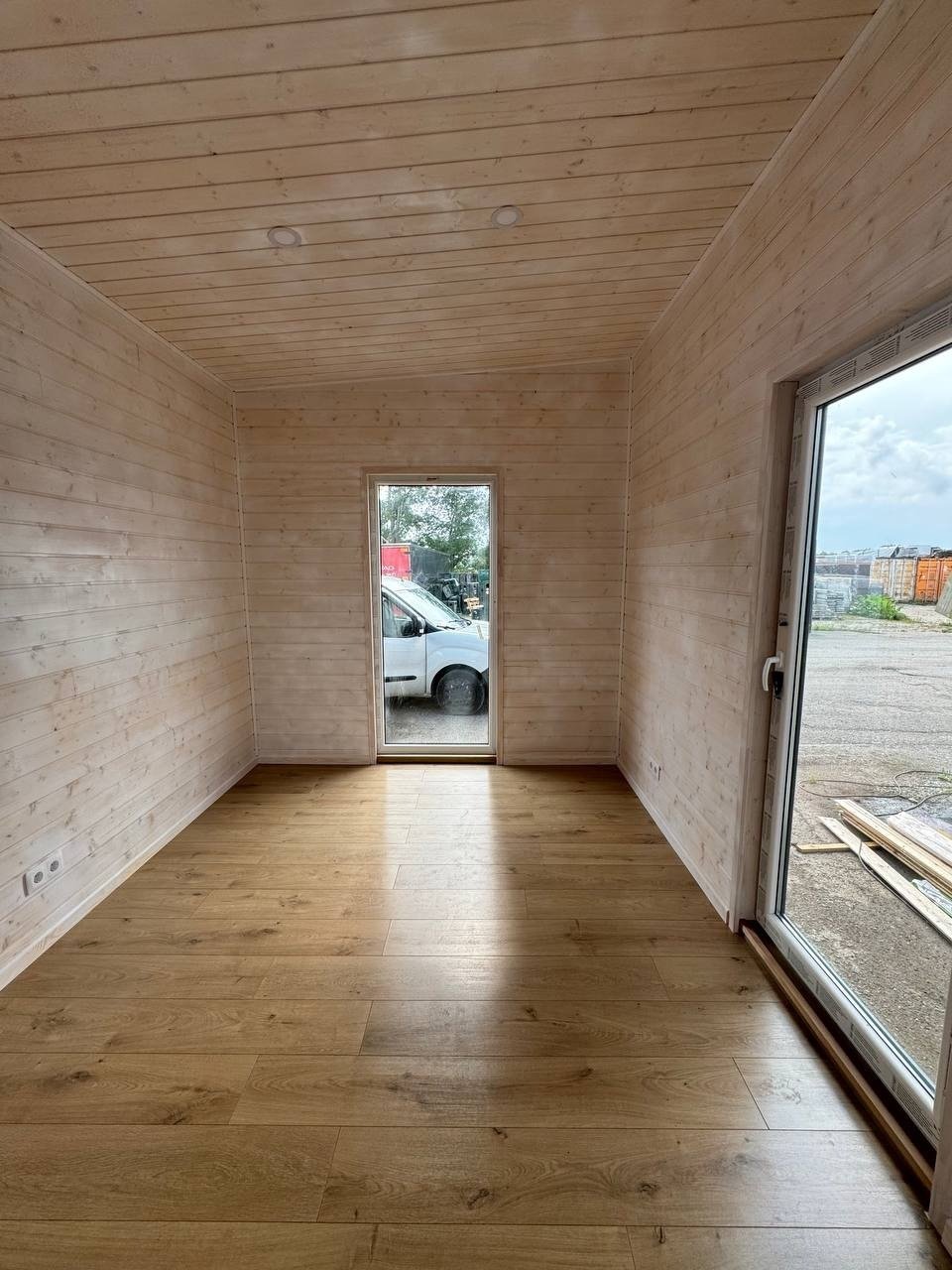 Studio Modulaire 18 m² Isolé Bardage Bois Anthracite 8 Studio Modulaire 18 m² Isolé Bardage Bois Anthracite