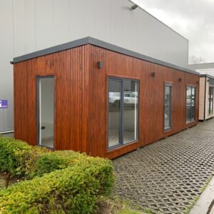 Unité Résidentielle Modulaire 30 m² – Bardage Bois