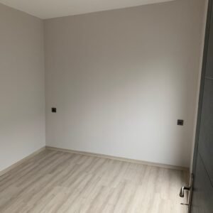 Unité Résidentielle Modulaire 30 m² – Bardage Bois