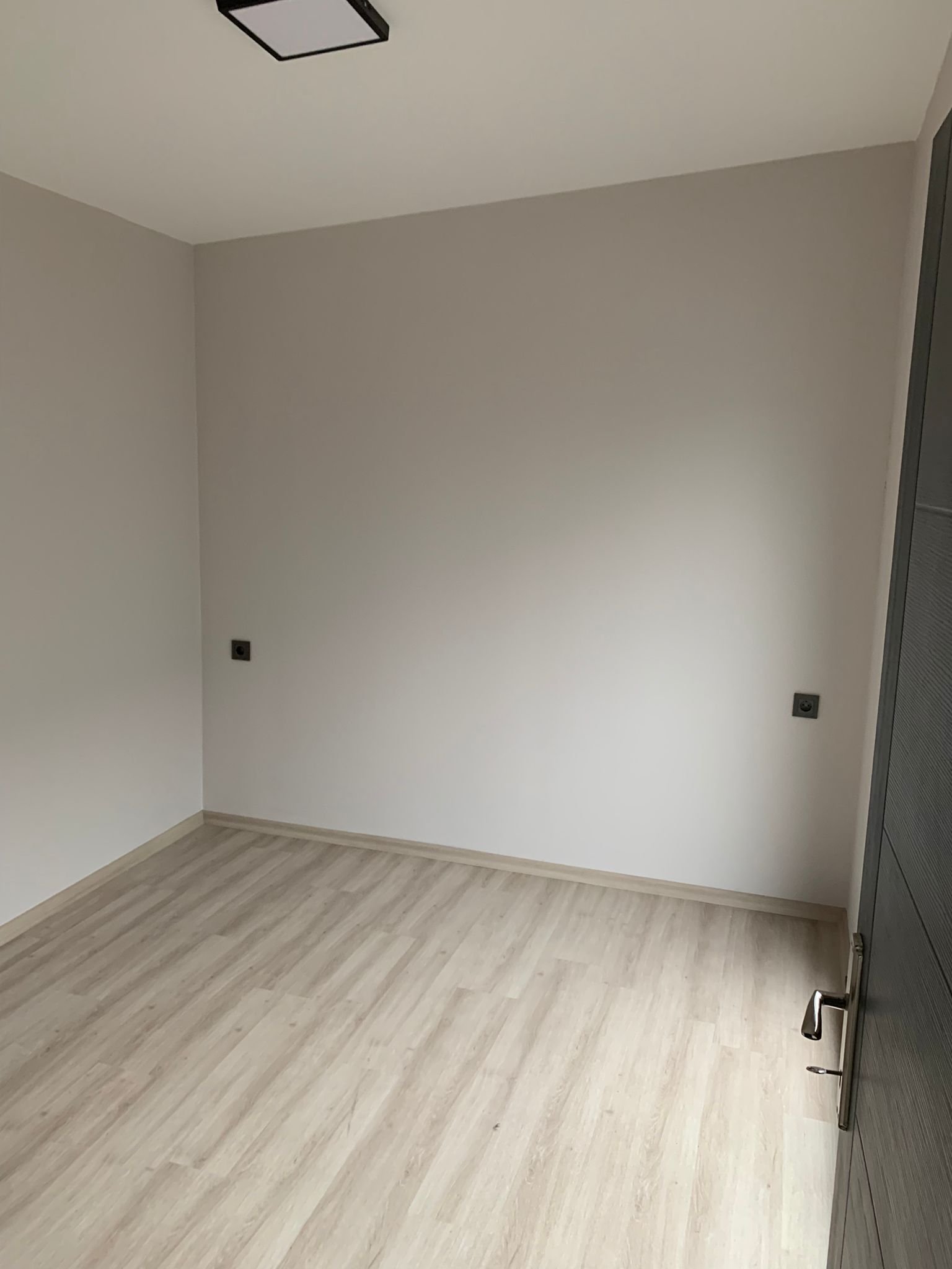 Unité Résidentielle Modulaire 30 m² – Bardage Bois 5 Unité Résidentielle Modulaire 30 m² – Bardage Bois
