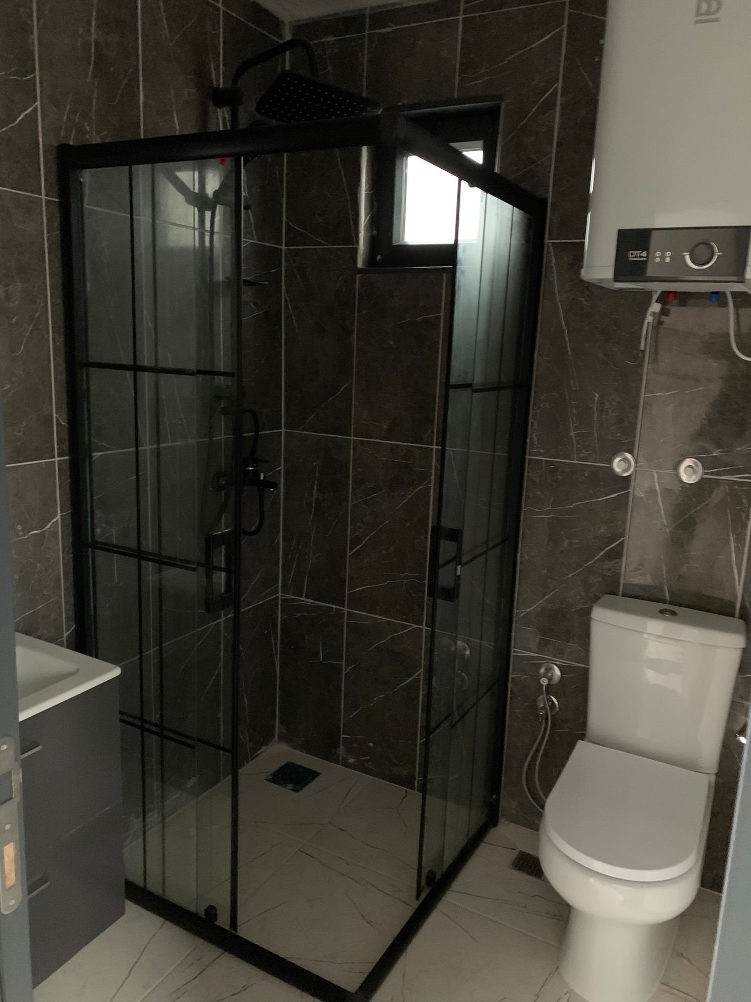 Unité Résidentielle Modulaire 30 m² – Bardage Bois 7 Unité Résidentielle Modulaire 30 m² – Bardage Bois
